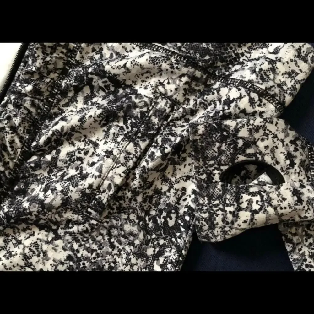Danskin Now Girl’s L Gray/Black‎ Pixel Print Smooth Knit Track Jacket